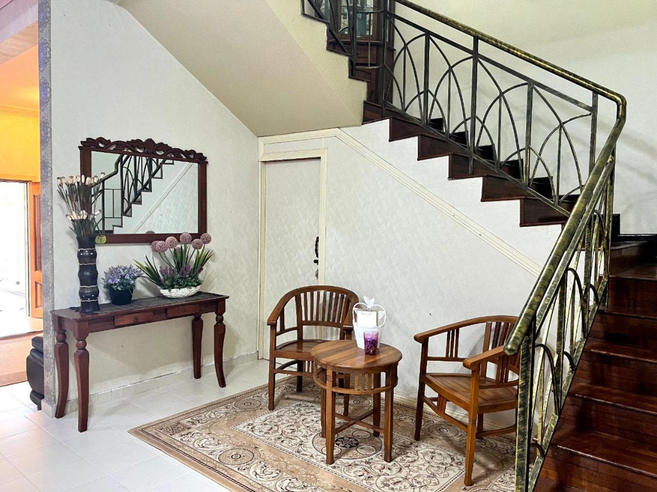 Yb Guest House 4 Bilik 5 Katil Chukai Exterior foto